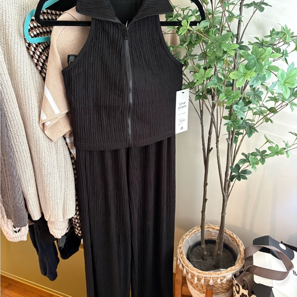 Love Poem Pants - Elegant Black Zippered Set nwt